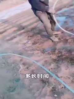 【户外菩萨】找地里干活大叔玩游戏,一步一步脱衣无套插入